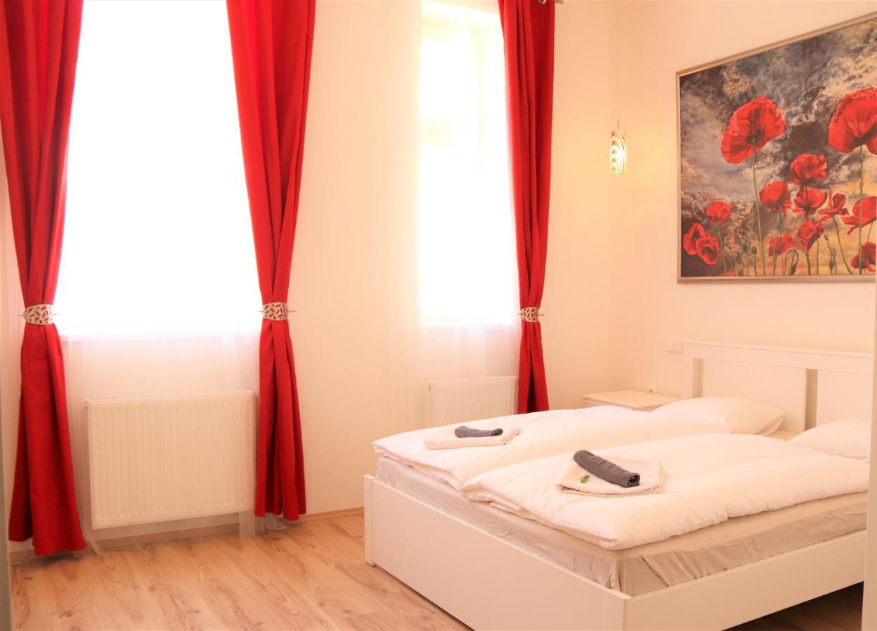 Apartahotel Flowers 2*